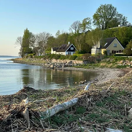 Cosy Little Sommer Close To Isefjorden Holiday home Kirke-Hyllinge